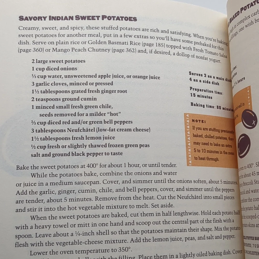 Moosewood Restaurant Low-Fat Favorites Cookbook - Picture 8 of 9
